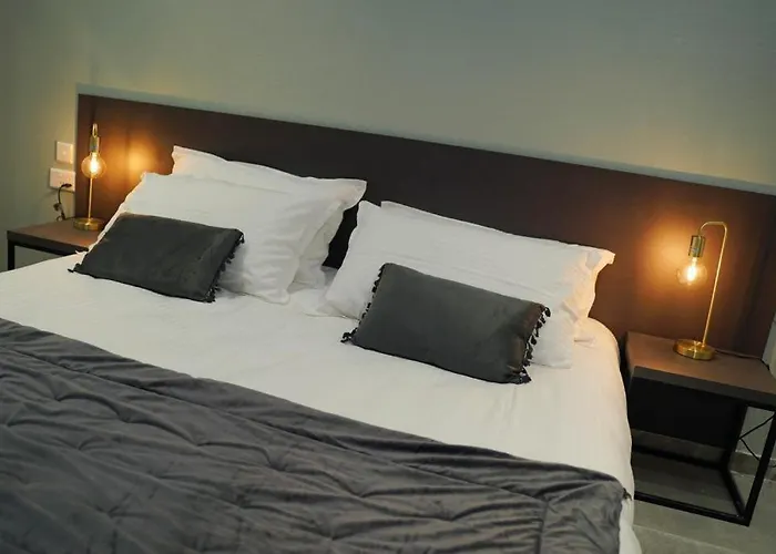 Guest House Capital Inn